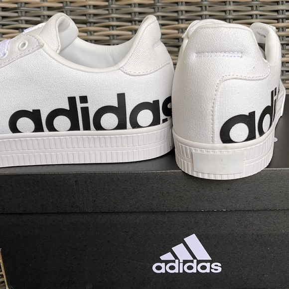 Adidas Daily 3.0 LTS - Picture 15 of 16